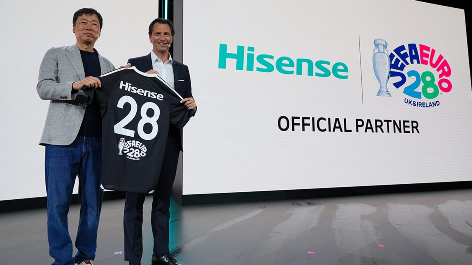 Η Hisense «κλειδώνει» τη συνεργασία με την UEFA μέχρι το EURO 2028